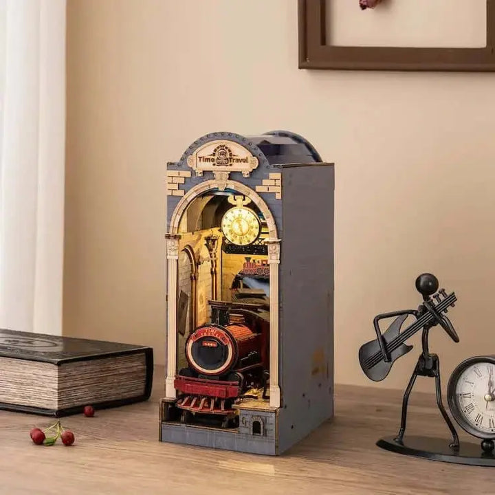 ROBOTIME ROLIFE TIME TRAVEL DIY BOOK NOOK KIT - Diy book nook kit