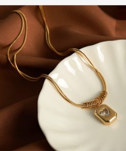 Vintage Geometric Heart Pendant Clavicle Chain, High-End Double-Layer Snake Bone Chain Titanium Steel Necklace