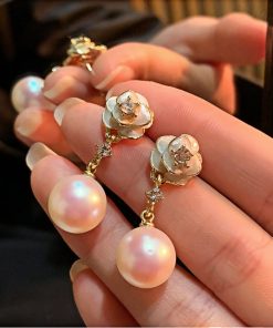 Camellia gentle small fragrant pearl new earrings, spring and summer light luxury tassel high-end French earrings for women, floral pearl water drop bridal gift.