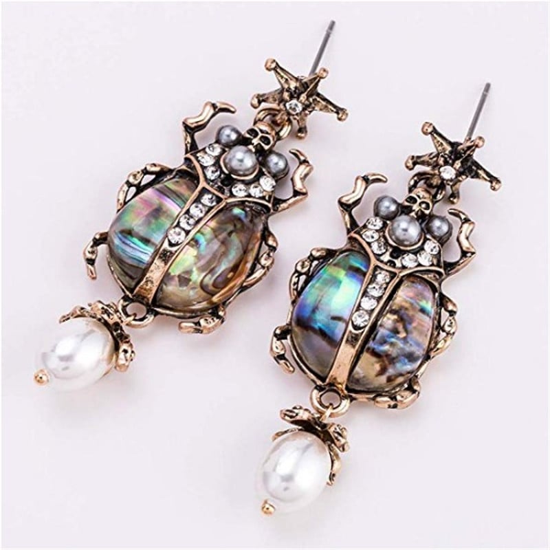 Vintage Beetle Iridescent Shell Pearl Earrings/Studs ✨ - Image 7