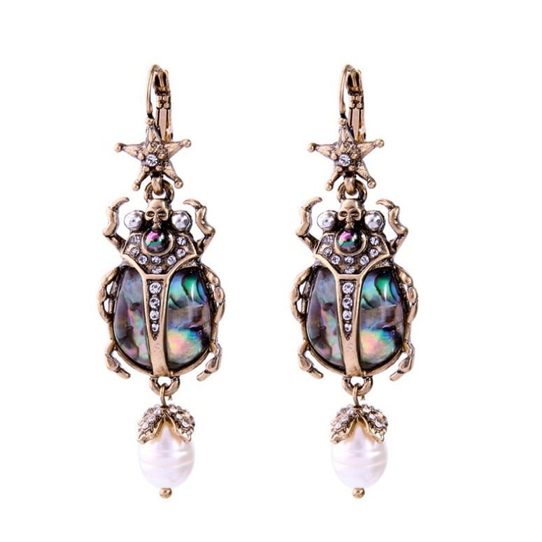 Vintage Beetle Iridescent Shell Pearl Earrings/Studs ✨ - Image 6